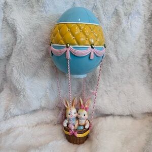 Cottontail Lane Easter Bunnies in Hot Air Balloon Pastel Decor NEW 12.5"